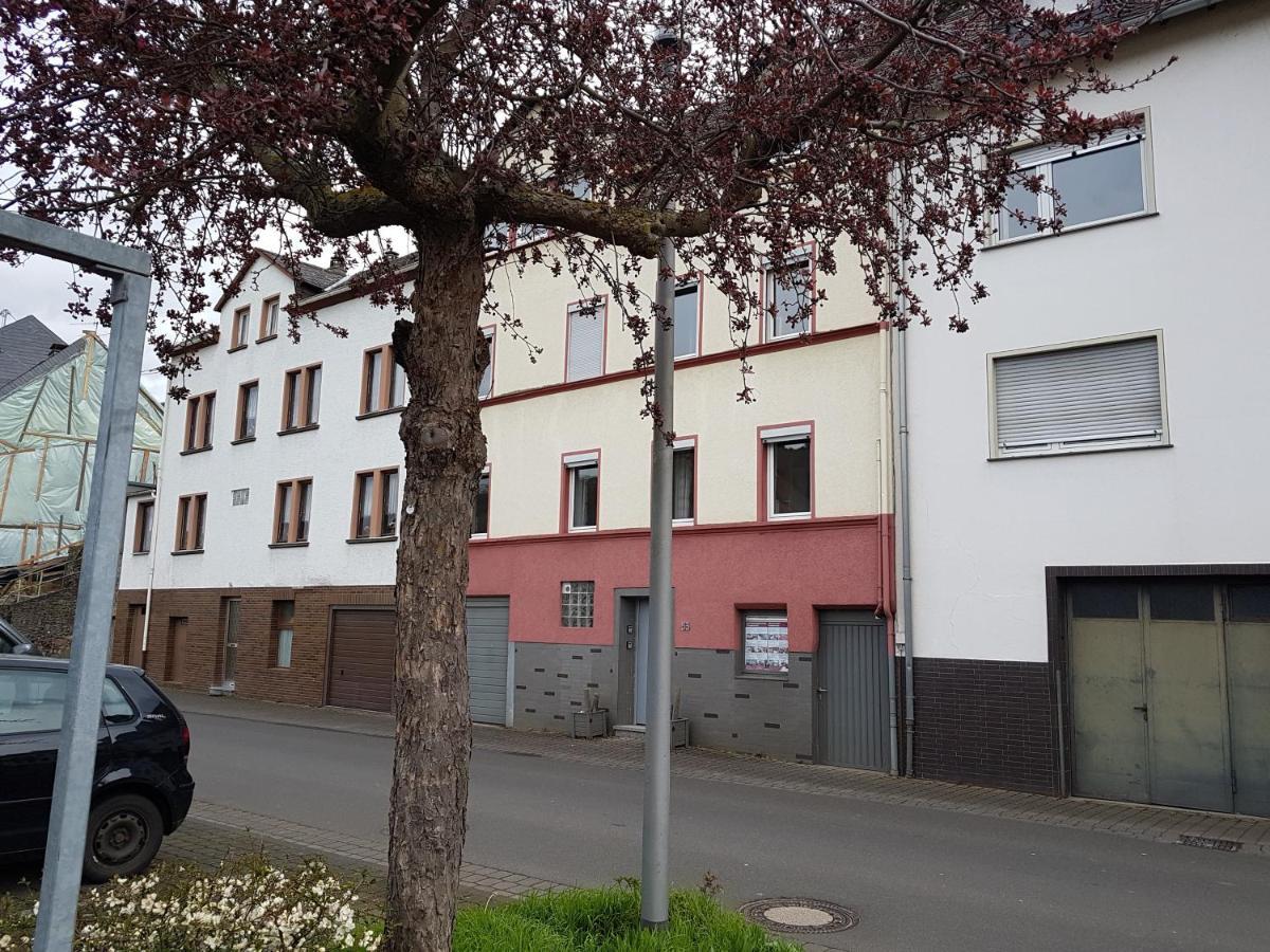 Haus Marlene Apartment Zell an der Mosel Exterior photo
