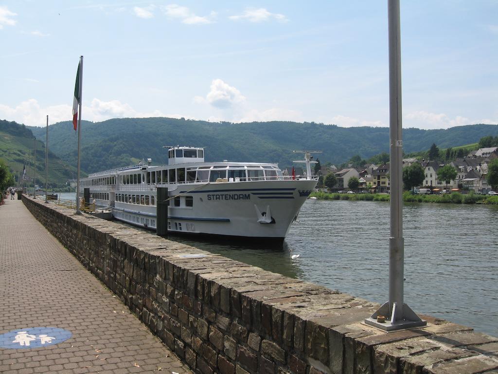 Haus Marlene Apartment Zell an der Mosel Exterior photo